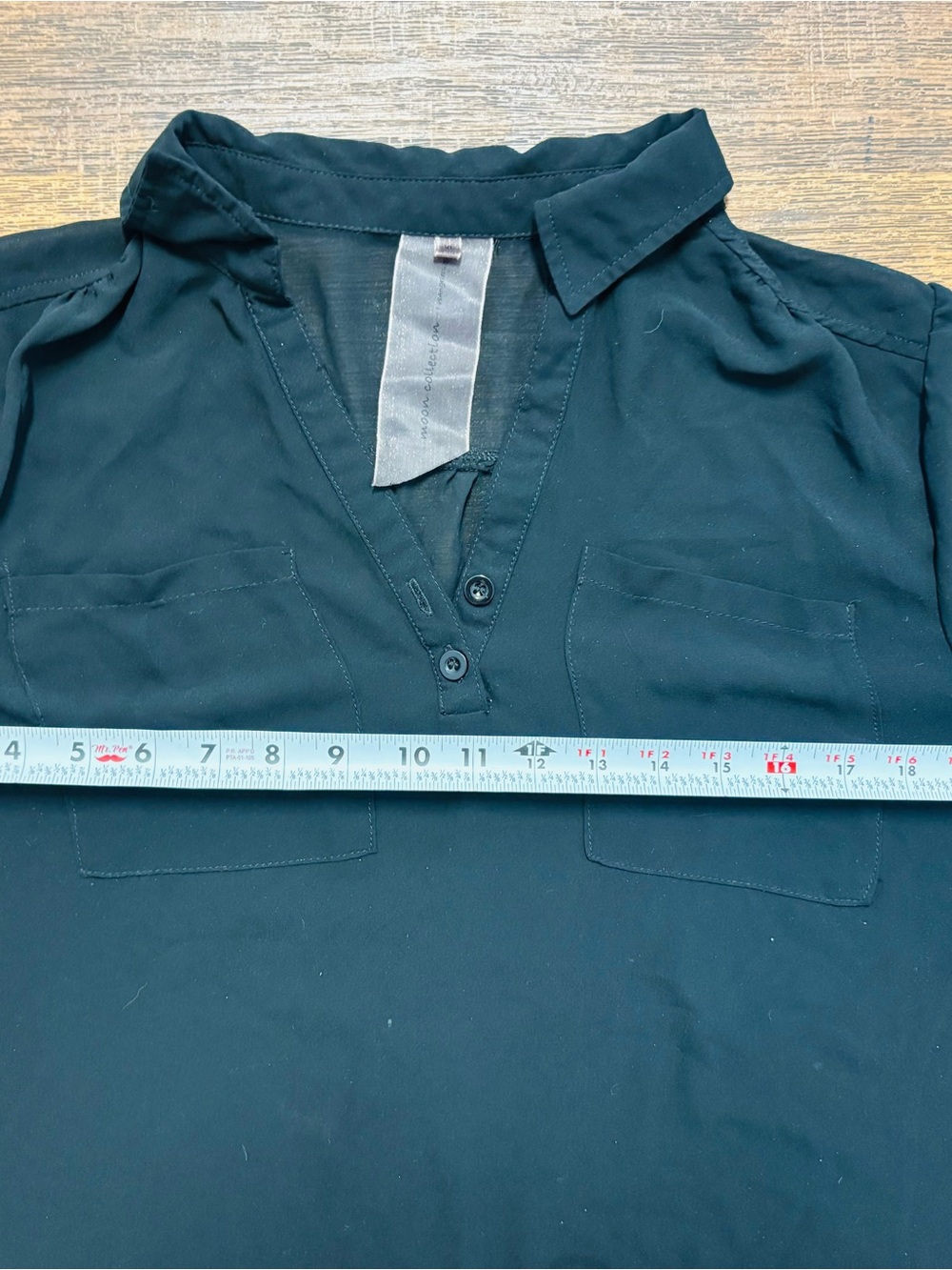 Moon Collection Black V-Neck Button Front Blouse - Picture 4 of 8